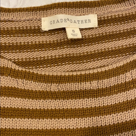SALE!! Adorable striped crop sweater! - Picture 2 of 3